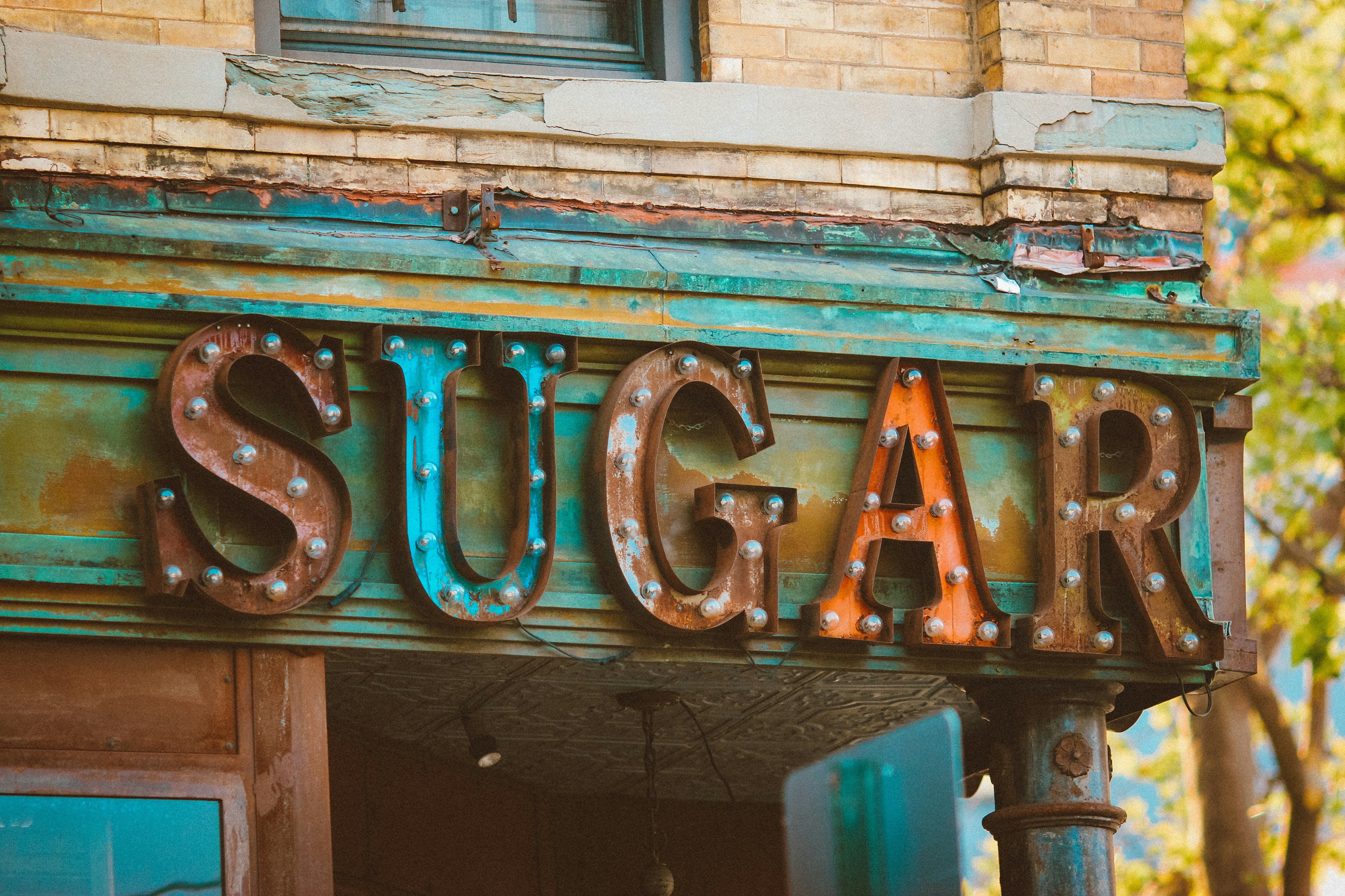 brown and white concrete building